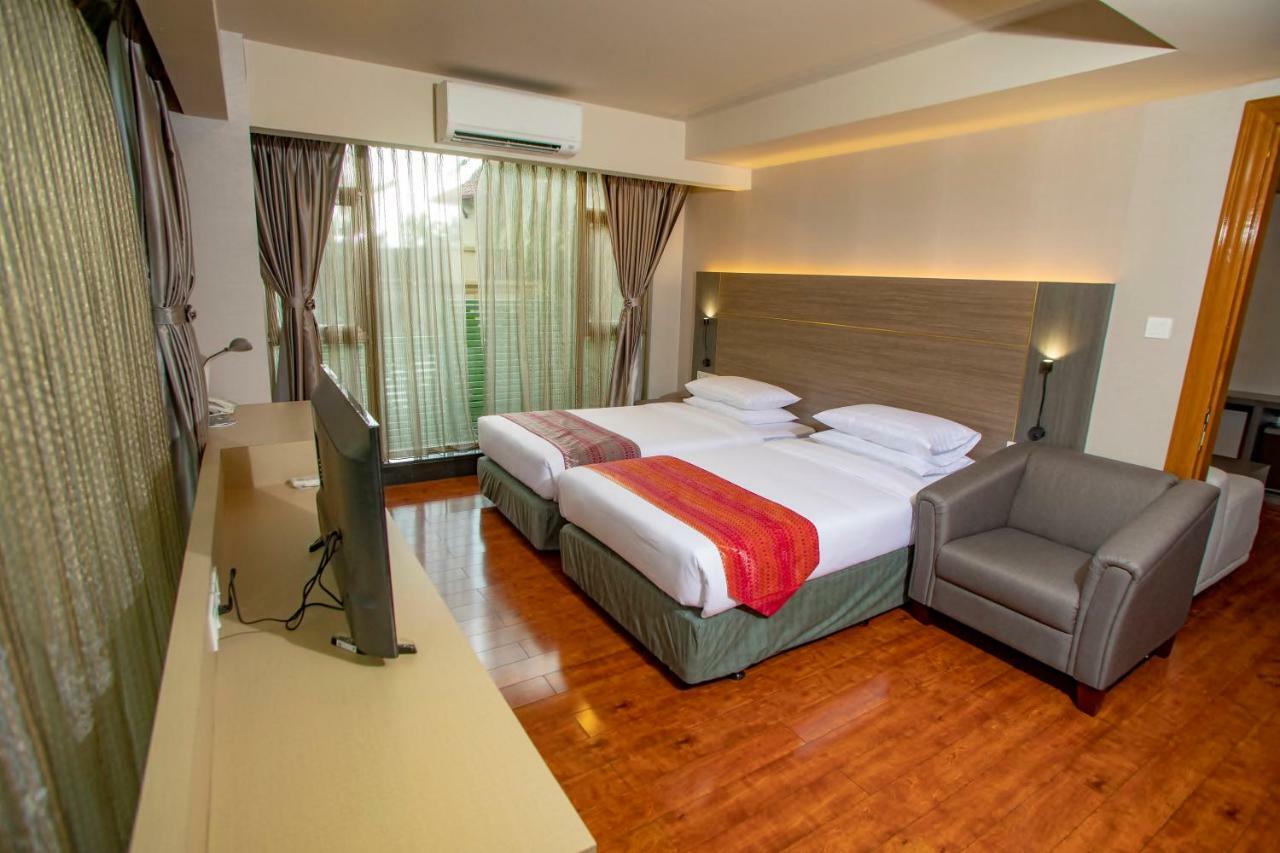 יאנגון Prestige Residences At Golden Valley By Grand United Hospitality חדר תמונה