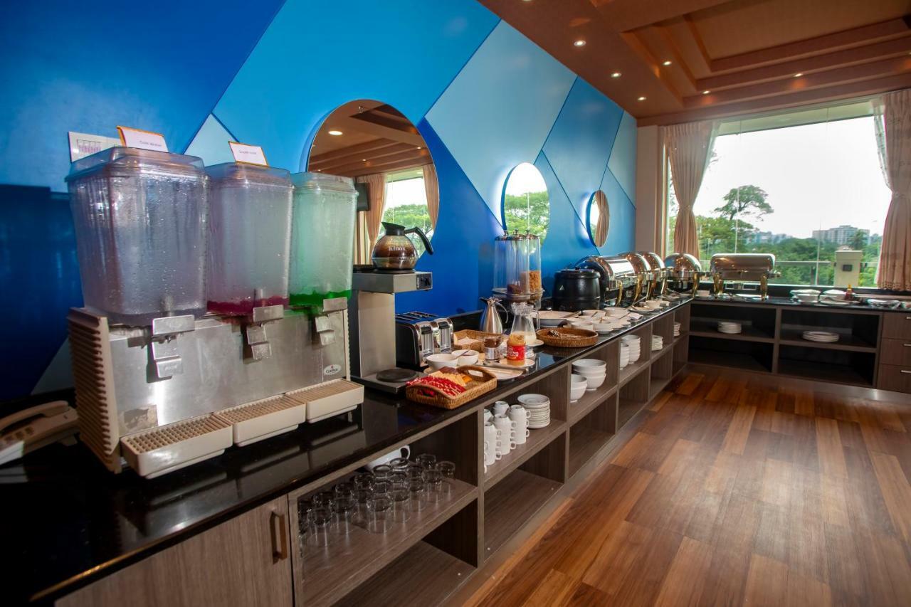 יאנגון Prestige Residences At Golden Valley By Grand United Hospitality מראה חיצוני תמונה