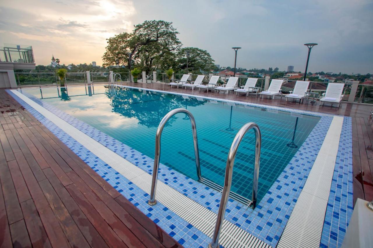 יאנגון Prestige Residences At Golden Valley By Grand United Hospitality מראה חיצוני תמונה