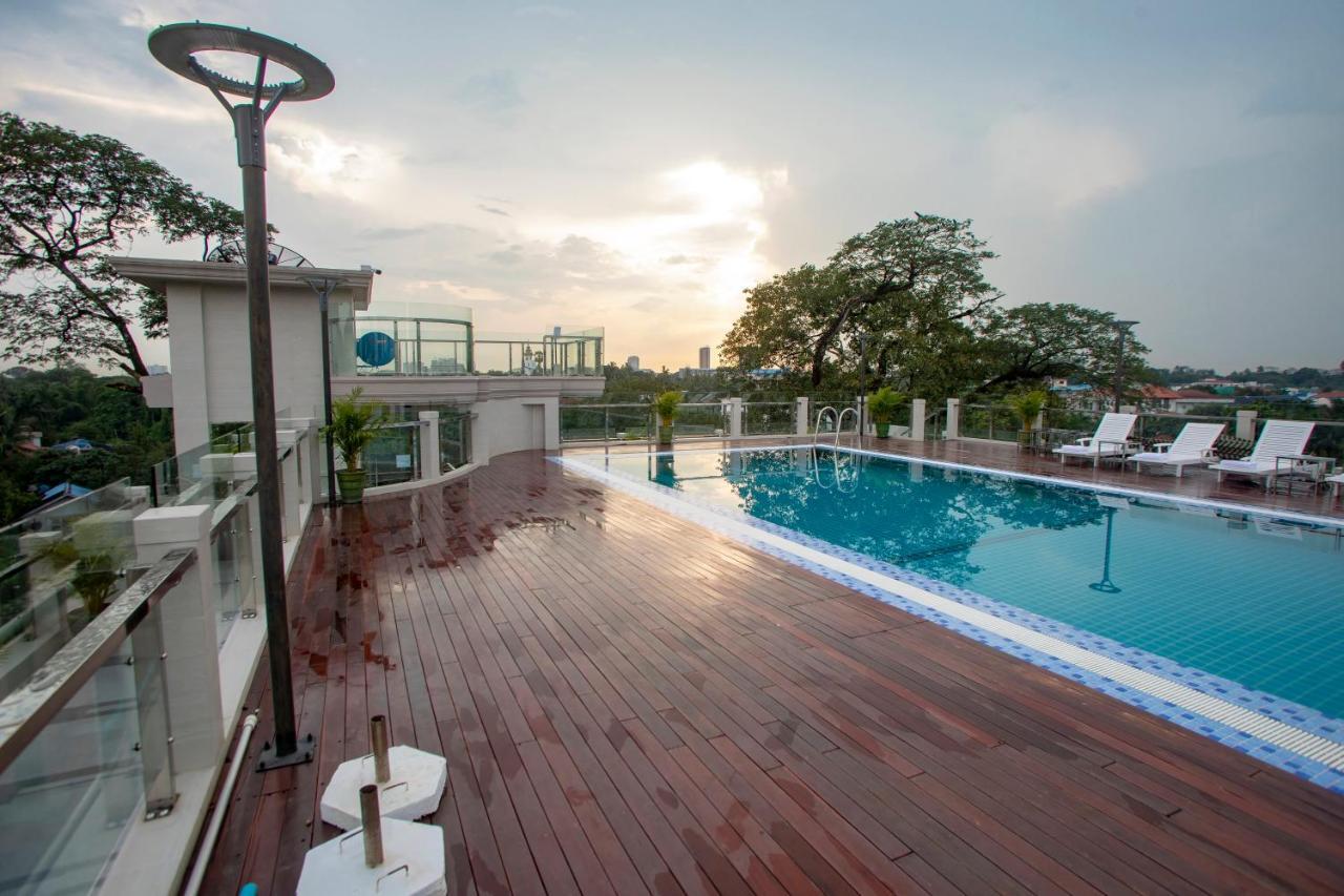 יאנגון Prestige Residences At Golden Valley By Grand United Hospitality מראה חיצוני תמונה