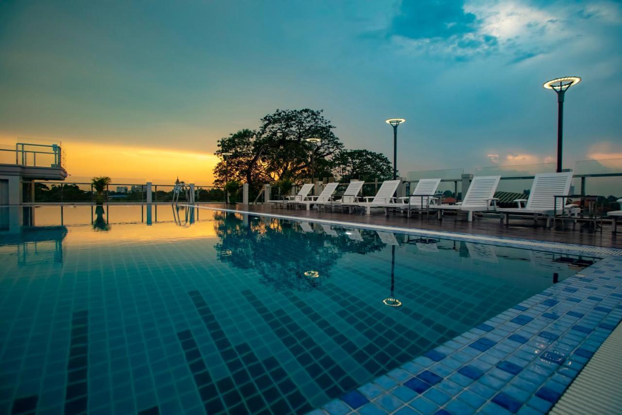 יאנגון Prestige Residences At Golden Valley By Grand United Hospitality מראה חיצוני תמונה