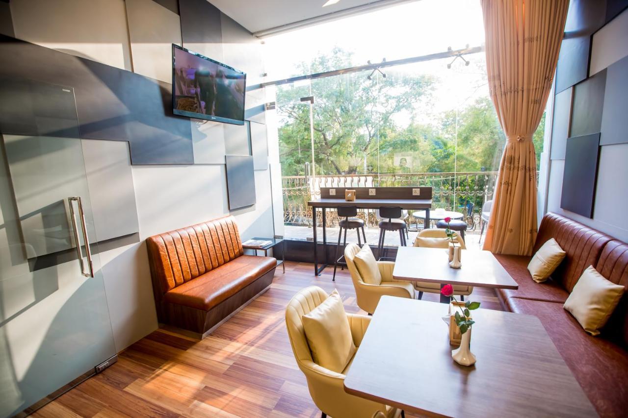 יאנגון Prestige Residences At Golden Valley By Grand United Hospitality מראה חיצוני תמונה